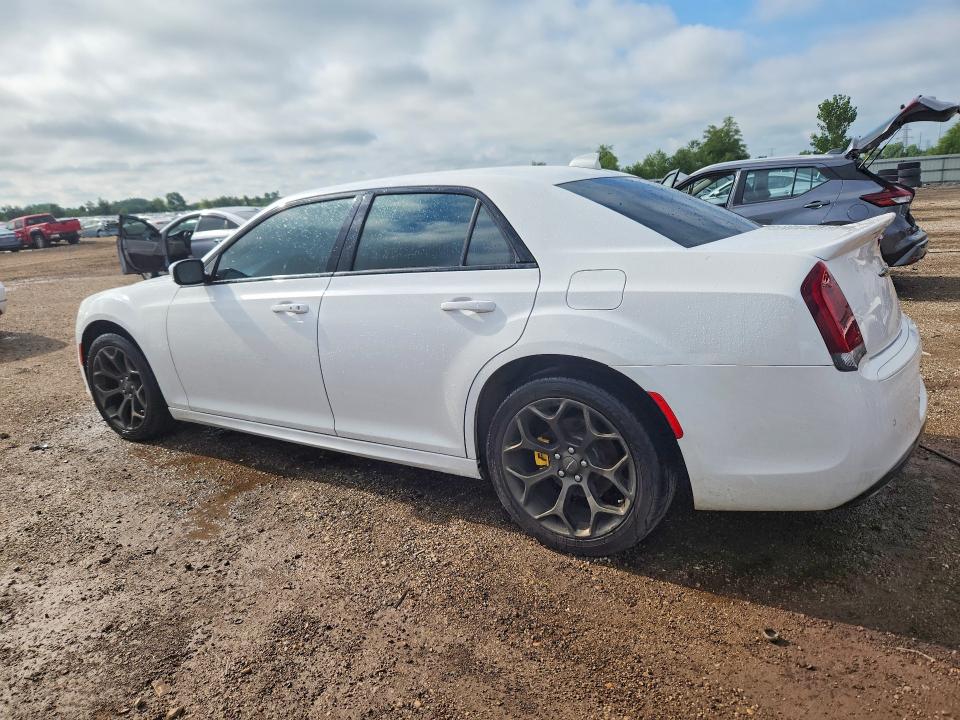 Продажа на аукционе авто 2018 Chrysler 300, vin: 2C3CCABT9JH302101, номер лота: 61903036
