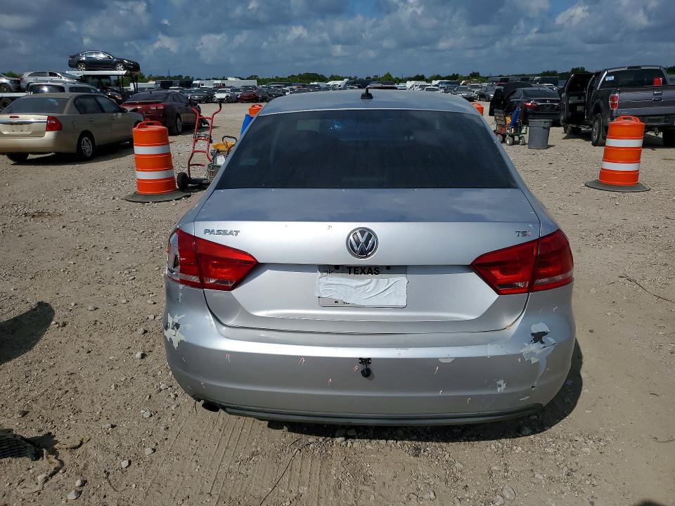 Продажа на аукционе авто 2015 Volkswagen Passat, vin: 1VWAT7A31FC002731, номер лота: 63746796