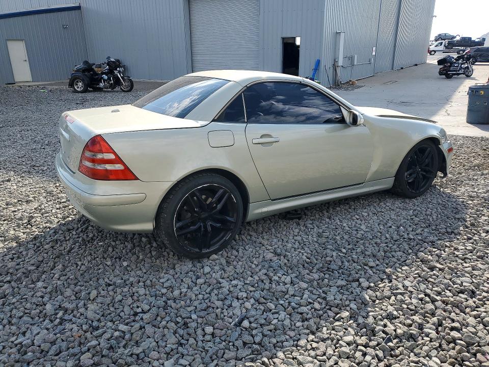 Aukcja sprzedaży 2002 Mercedes-benz Slk, vin: WDBKK65F42F266638, numer aukcji: 64496216