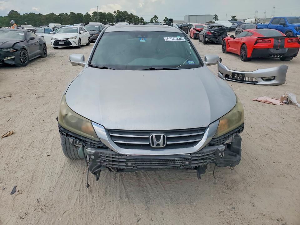 2013 Honda Accord მანქანა იყიდება აუქციონზე, vin: 1HGCR2F85DA033556, აუქციონის ნომერი: 62789846