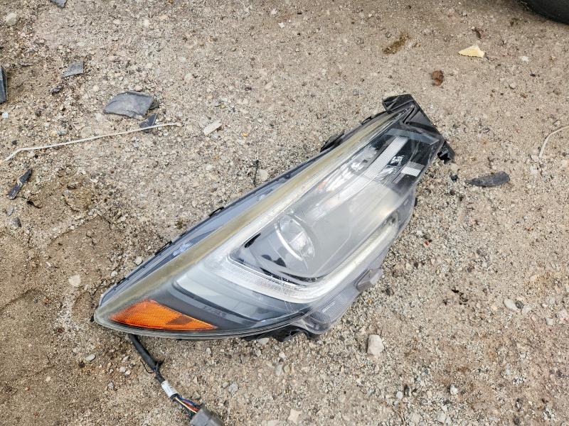65300616 :رقم المزاد ، 4S3BNAN62J3034809 vin ، 2018 Subaru Legacy مزاد بيع