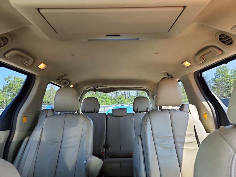 2011 Toyota Sienna მანქანა იყიდება აუქციონზე, vin: 5TDDK3DC2BS010014, აუქციონის ნომერი: 63892226