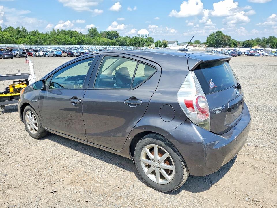 Продажа на аукционе авто 2013 Toyota Prius C, vin: JTDKDTB32D1050758, номер лота: 64017856