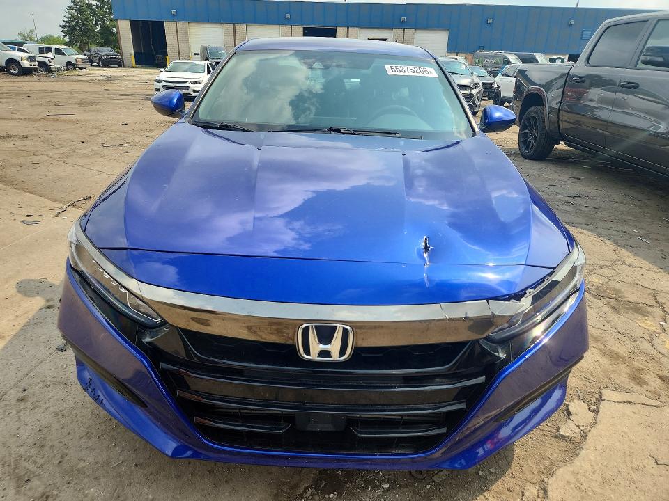2018 Honda Accord მანქანა იყიდება აუქციონზე, vin: 1HGCV1F3XJA014894, აუქციონის ნომერი: 65375266