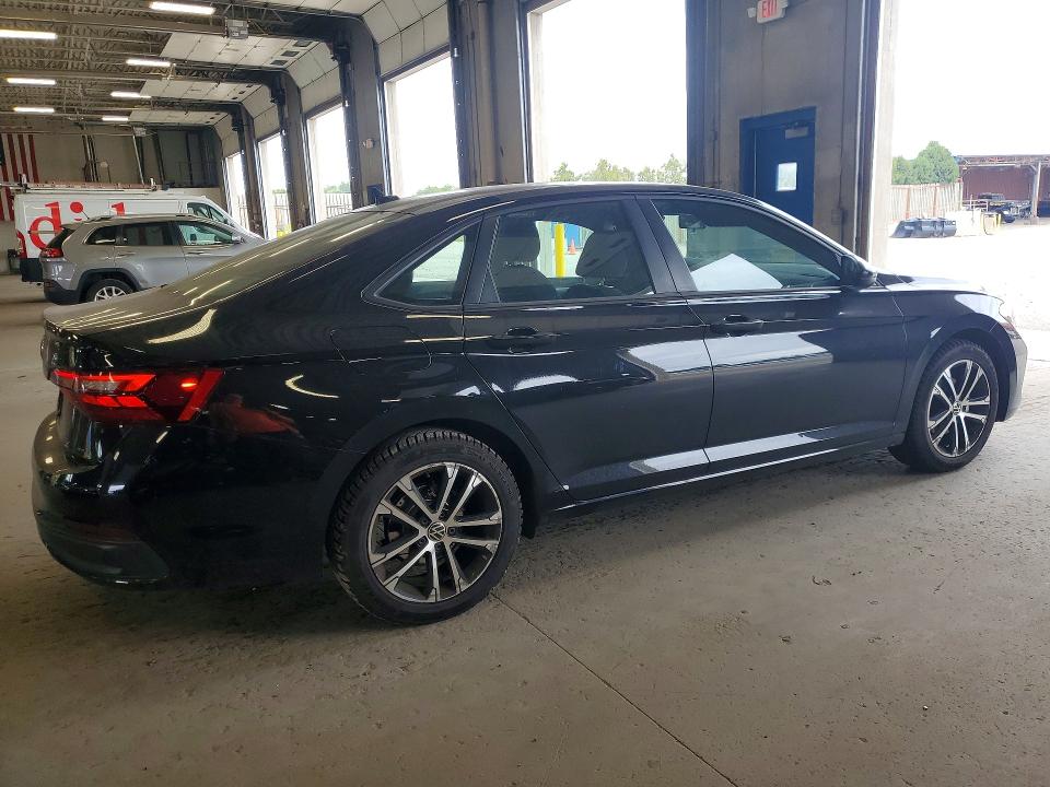 Продажа на аукционе авто 2022 Volkswagen Jetta, vin: 3VWAM7BU5NM027004, номер лота: 64765306