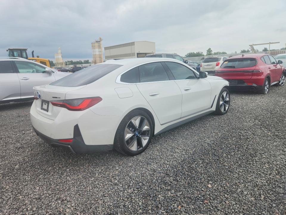 63746336 :رقم المزاد ، WBY43AW0XRFR72851 vin ، 2024 Bmw I4 مزاد بيع