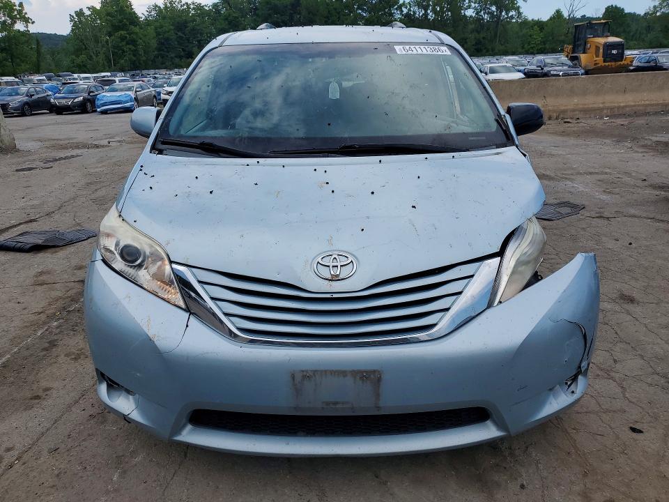 Продаж на аукціоні авто 2016 Toyota Sienna, vin: 5TDKK3DC4GS718795, номер лоту: 64111386