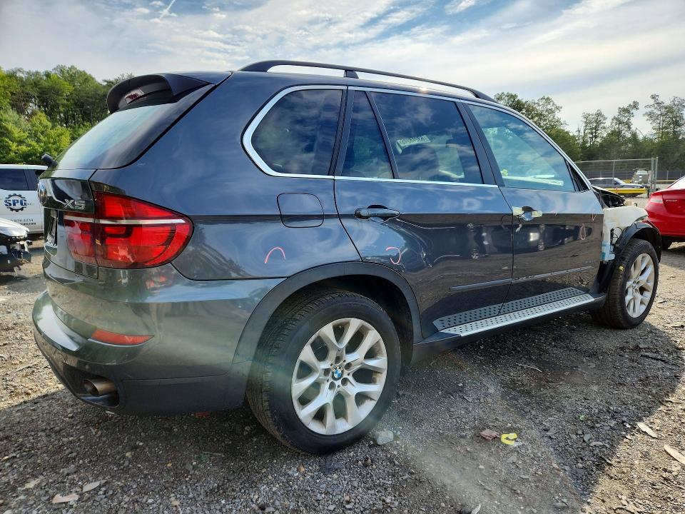 Auction sale of the 2013 Bmw X5, vin: 5UXZV4C57D0E12978, lot number: 63248046