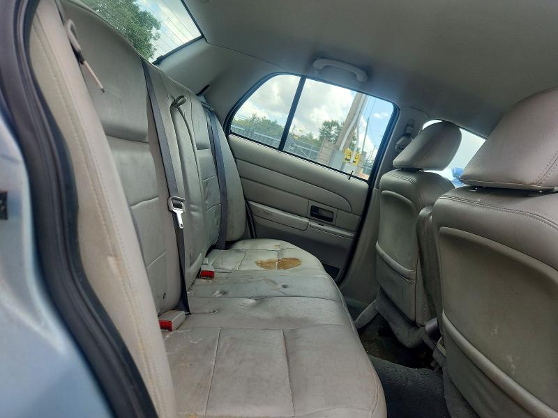 2004 Ford Crown Victoria მანქანა იყიდება აუქციონზე, vin: 2FAFP74W64X126003, აუქციონის ნომერი: 65197766
