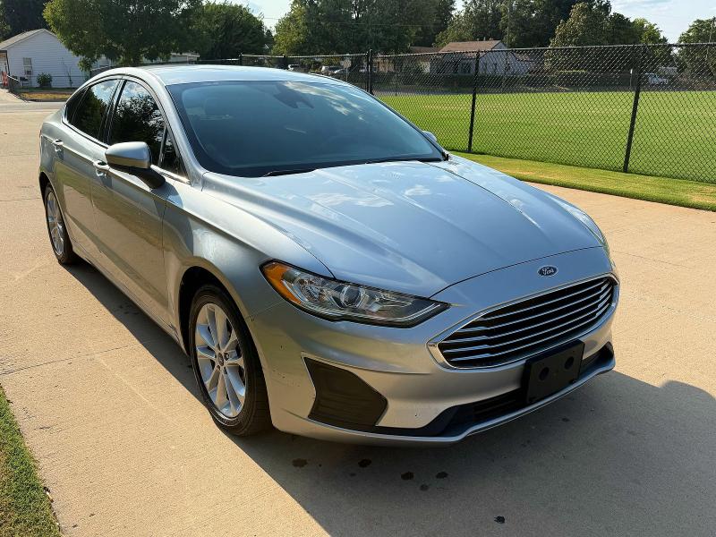 61452766 :رقم المزاد ، 3FA6P0LU4LR217436 vin ، 2020 Ford Fusion مزاد بيع
