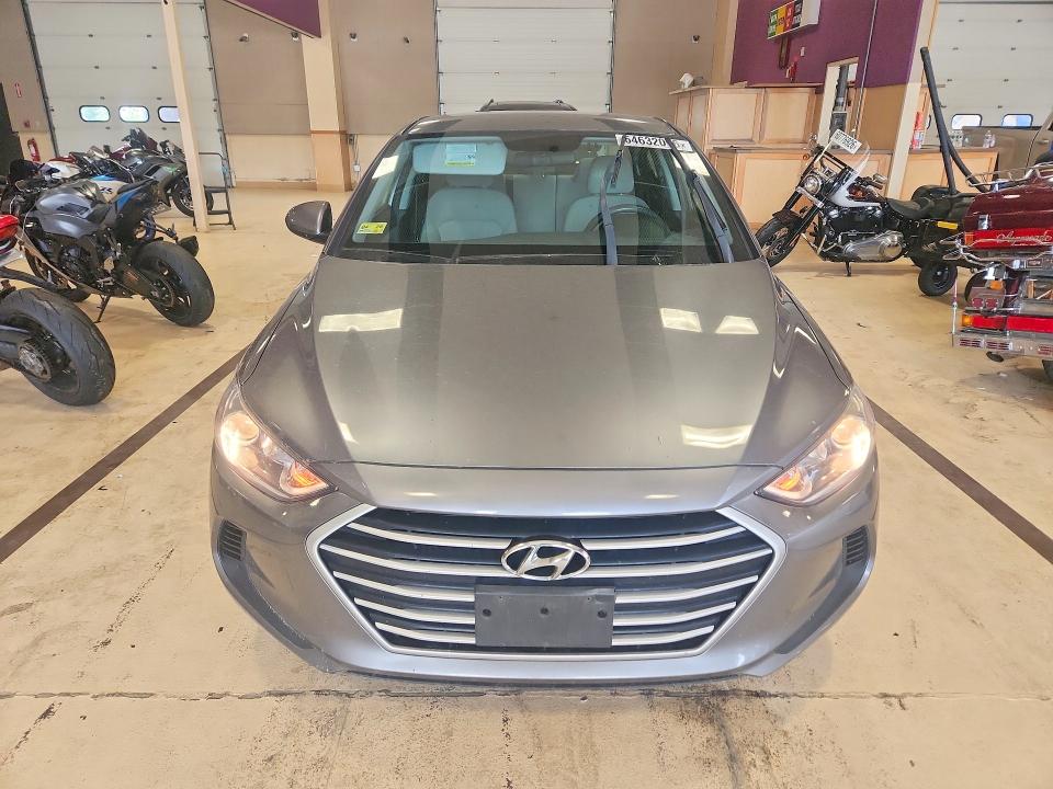 Продаж на аукціоні авто 2018 Hyundai Elantra, vin: 5NPD74LF0JH275151, номер лоту: 64632016