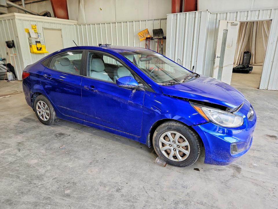 64741546 :رقم المزاد ، KMHCT4AE2CU202580 vin ، 2012 Hyundai Accent مزاد بيع