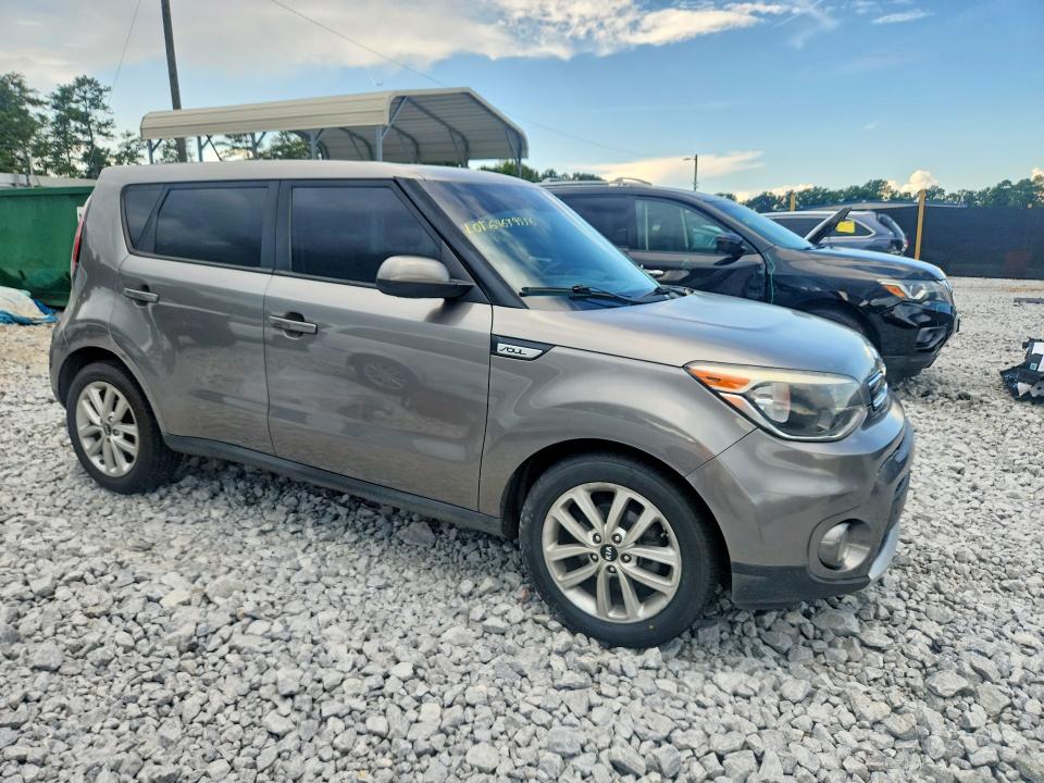 2017 Kia Soul მანქანა იყიდება აუქციონზე, vin: KNDJP3A51H7475509, აუქციონის ნომერი: 64639536