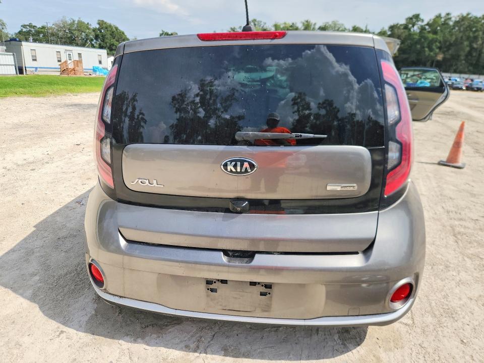 63145726 :رقم المزاد ، KNDJP3AE9J7026665 vin ، 2018 Kia Soul Ev مزاد بيع