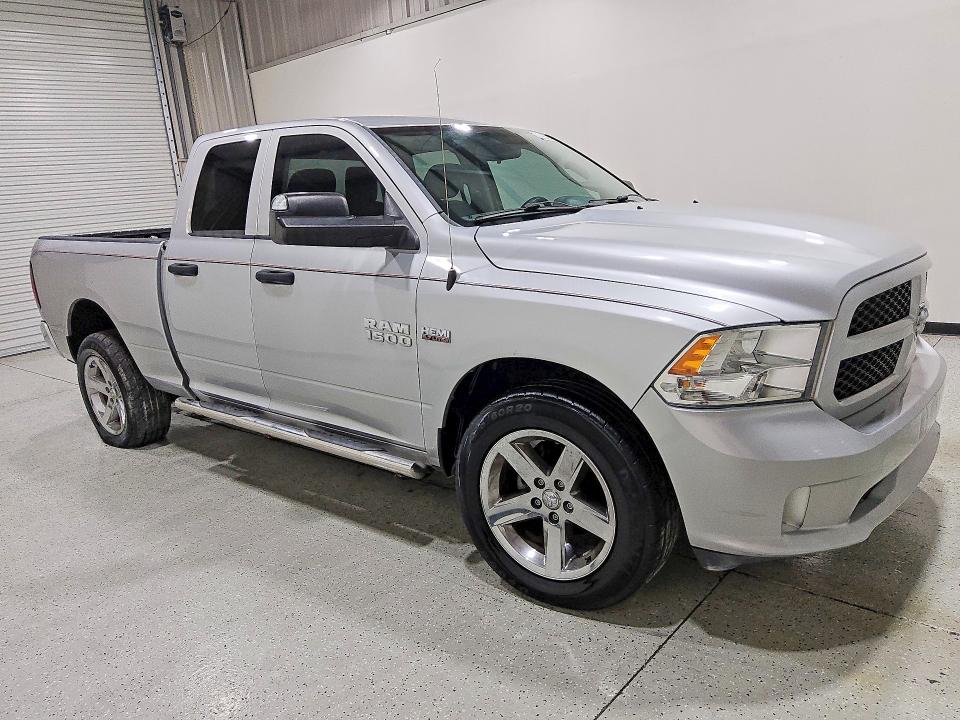 60952526 :رقم المزاد ، 1C6RR7FT6FS600940 vin ، 2015 Ram 1500 مزاد بيع
