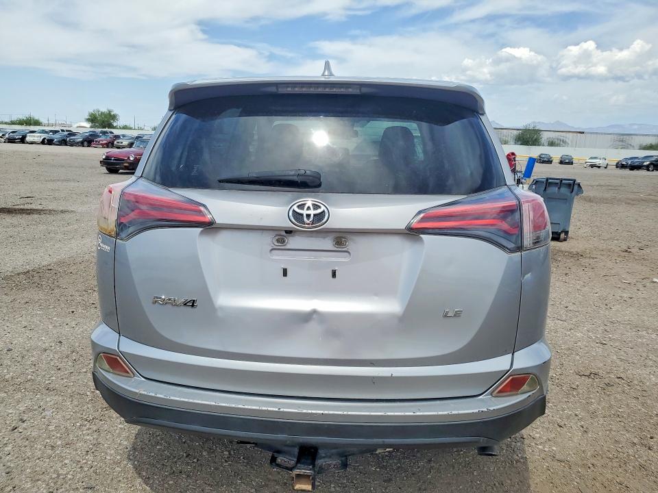 Продажа на аукционе авто 2018 Toyota Rav4, vin: JTMZFREV3JD128256, номер лота: 66589526