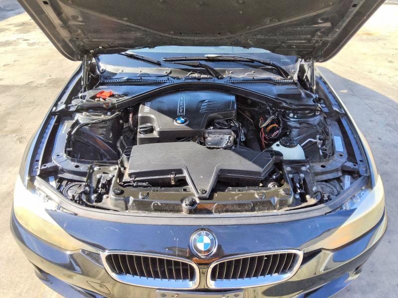 2013 Bmw 328 მანქანა იყიდება აუქციონზე, vin: WBA3C1C58DF438637, აუქციონის ნომერი: 63759216