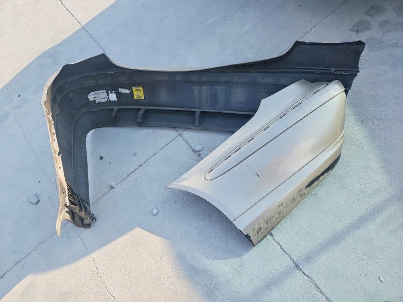 2004 Mercedes-benz E მანქანა იყიდება აუქციონზე, vin: WDBUF65J04A520122, აუქციონის ნომერი: 64079636