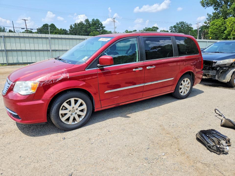 2015 Chrysler Town & Country მანქანა იყიდება აუქციონზე, vin: 2C4RC1BG5FR657390, აუქციონის ნომერი: 61647006