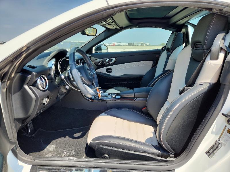 66466086 :رقم المزاد ، WDDPK3JA5KF157157 vin ، 2019 Mercedes-benz Slc مزاد بيع