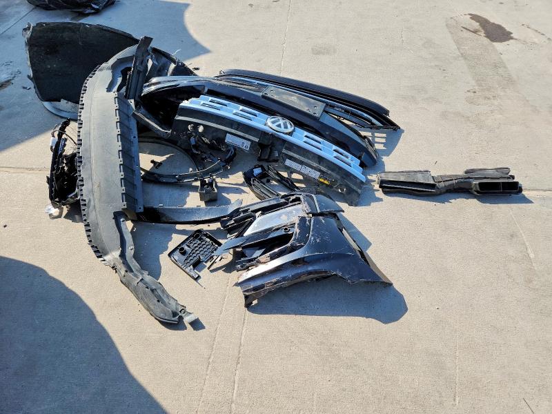 Продажа на аукционе авто 2020 Volkswagen Tiguan, vin: 3VV4B7AXXLM113165, номер лота: 63705936