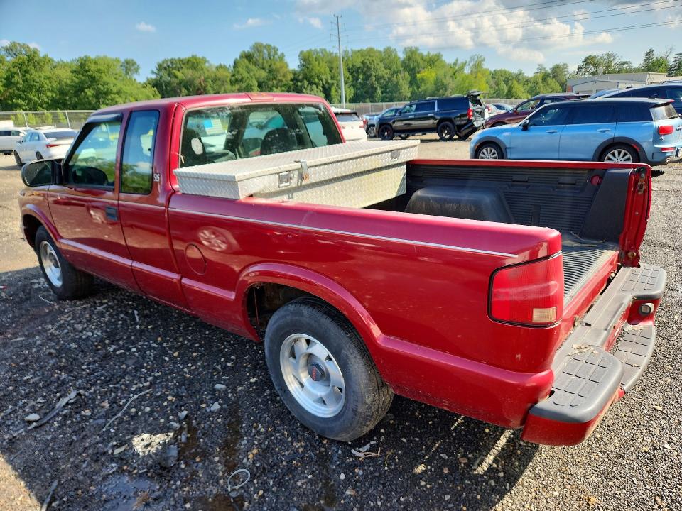 65401596 :رقم المزاد ، 1GTCS1958Y8286284 vin ، 2000 Gmc Sonoma مزاد بيع