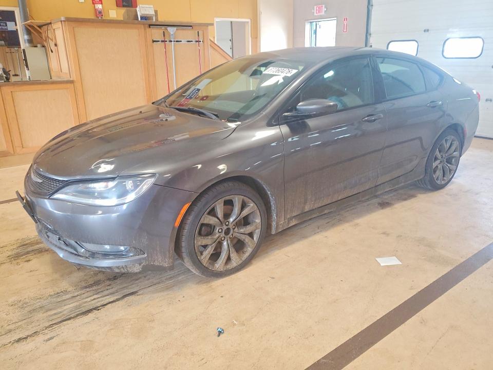 67060476 :رقم المزاد ، 1C3CCCDG9FN624246 vin ، 2015 Chrysler 200 مزاد بيع
