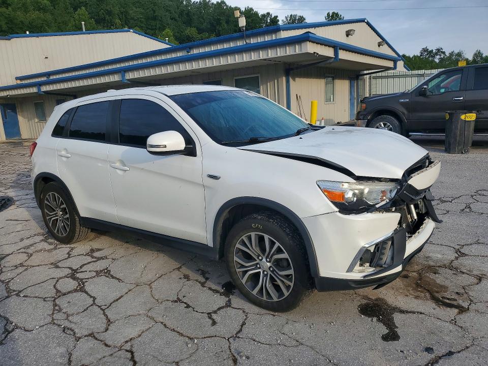 64709406 :رقم المزاد ، JA4AR3AU1JU017181 vin ، 2018 Mitsubishi Outlander Sport مزاد بيع