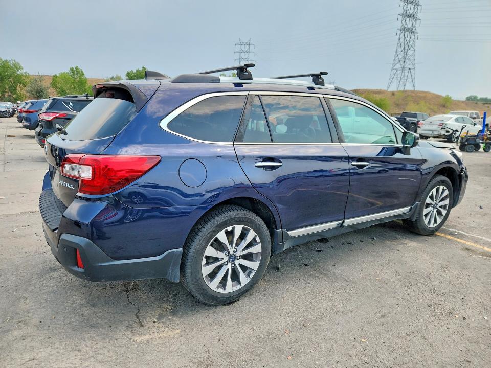 Продаж на аукціоні авто 2018 Subaru Outback, vin: 4S4BSATC6J3310051, номер лоту: 63771276