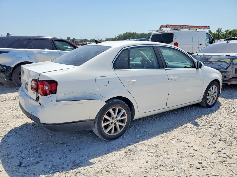 2010 Volkswagen Jetta მანქანა იყიდება აუქციონზე, vin: 3VWRX7AJ0AM046040, აუქციონის ნომერი: 66213156