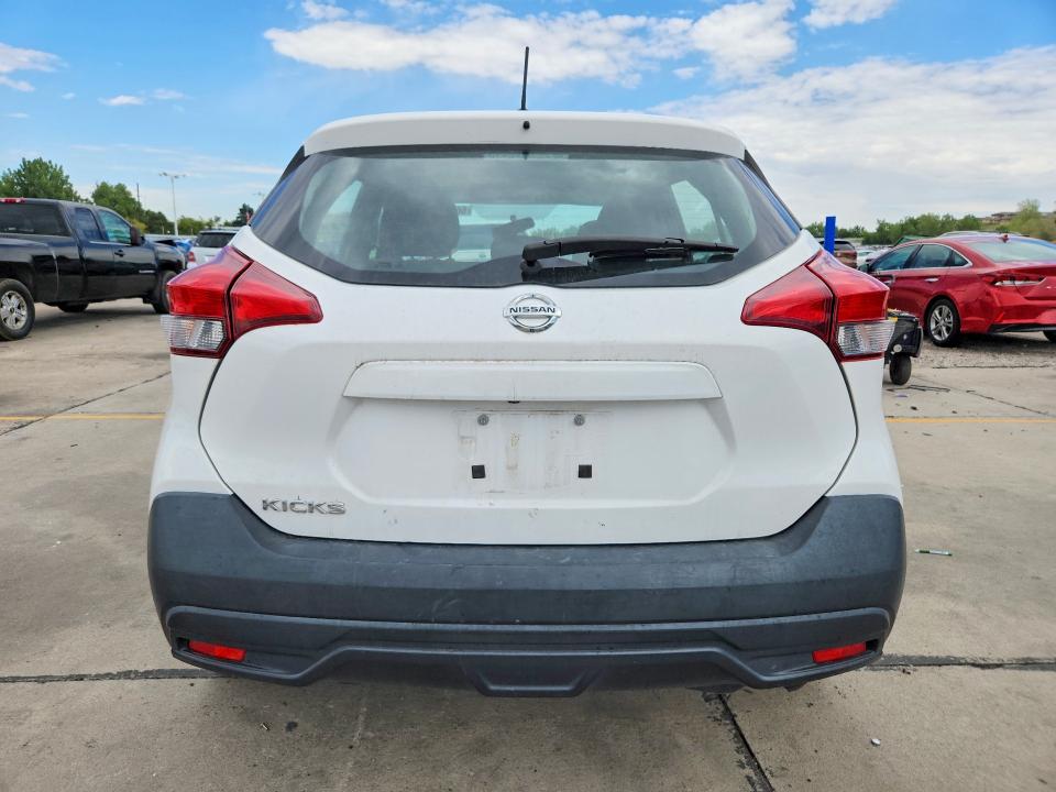 66627836 :رقم المزاد ، 3N1CP5CU1JL517285 vin ، 2018 Nissan Kicks مزاد بيع