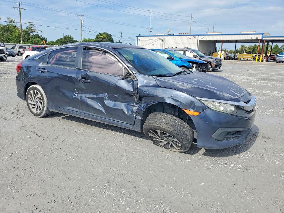 Продажа на аукционе авто 2018 Honda Civic, vin: 2HGFC2F70JH589342, номер лота: 63705926