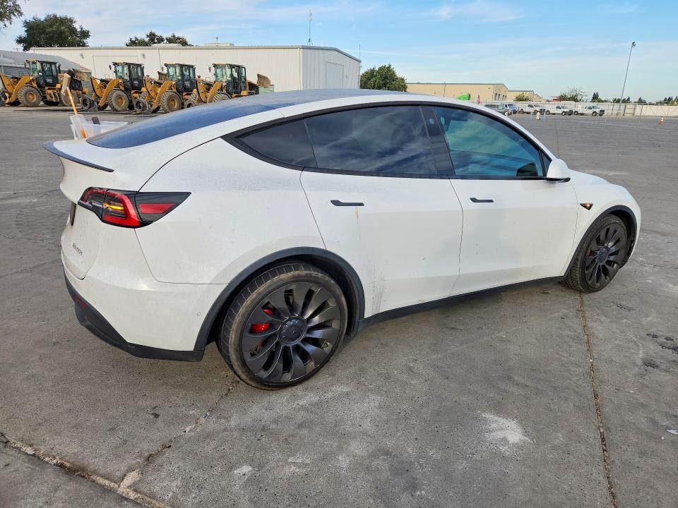Продаж на аукціоні авто 2021 Tesla Model Y, vin: 5YJYGDEF2MF137015, номер лоту: 64760756