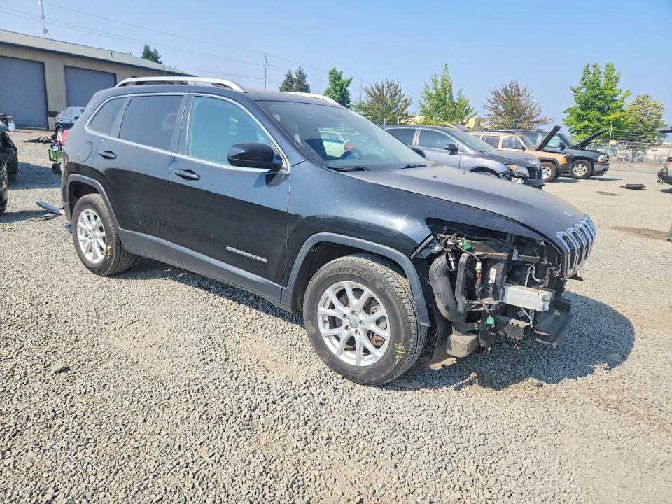 64294946 :رقم المزاد ، 1C4PJMCS4GW218353 vin ، 2016 Jeep Cherokee مزاد بيع