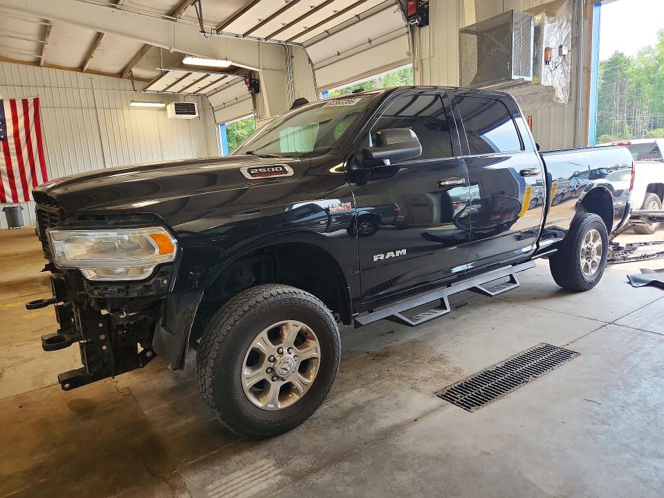 63363386 :رقم المزاد ، 3C6UR5DJ6KG699969 vin ، 2019 Ram 2500 مزاد بيع