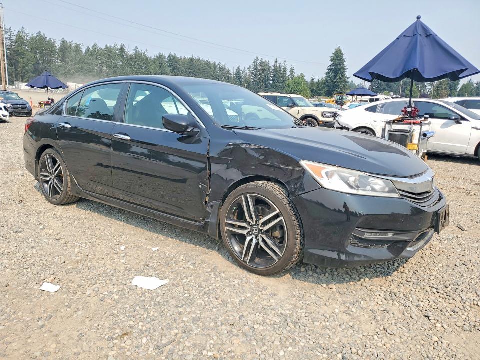 Продажа на аукционе авто 2017 Honda Accord, vin: 1HGCR2F57HA112822, номер лота: 63556176