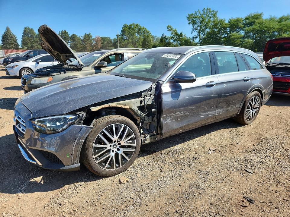 Продаж на аукціоні авто 2022 Mercedes-benz E, vin: W1KZH6AB5NB060179, номер лоту: 65892806