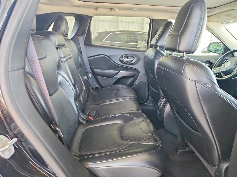 67300296 :رقم المزاد ، 1C4PJLDN8KD233090 vin ، 2019 Jeep Cherokee مزاد بيع