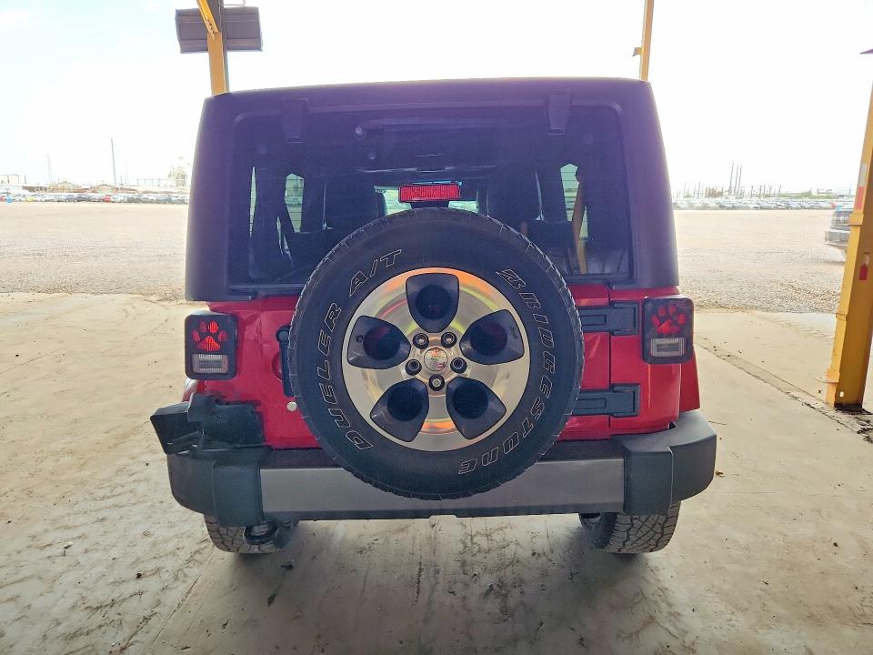 2014 Jeep Wrangler Unlimited მანქანა იყიდება აუქციონზე, vin: 1C4BJWDG5EL216173, აუქციონის ნომერი: 63863526