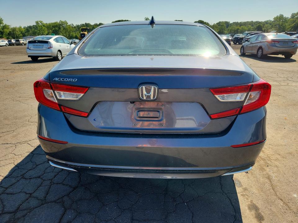 Продаж на аукціоні авто 2018 Honda Accord, vin: 1HGCV1F1XJA264134, номер лоту: 64986726