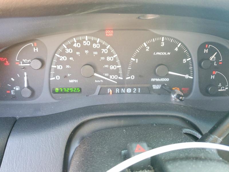 61601716 :رقم المزاد ، 5LTEW05A92KJ02813 vin ، 2002 Lincoln Blackwood مزاد بيع