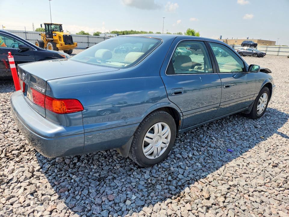 2001 Toyota Camry მანქანა იყიდება აუქციონზე, vin: 4T1BG22K81U792225, აუქციონის ნომერი: 64147406