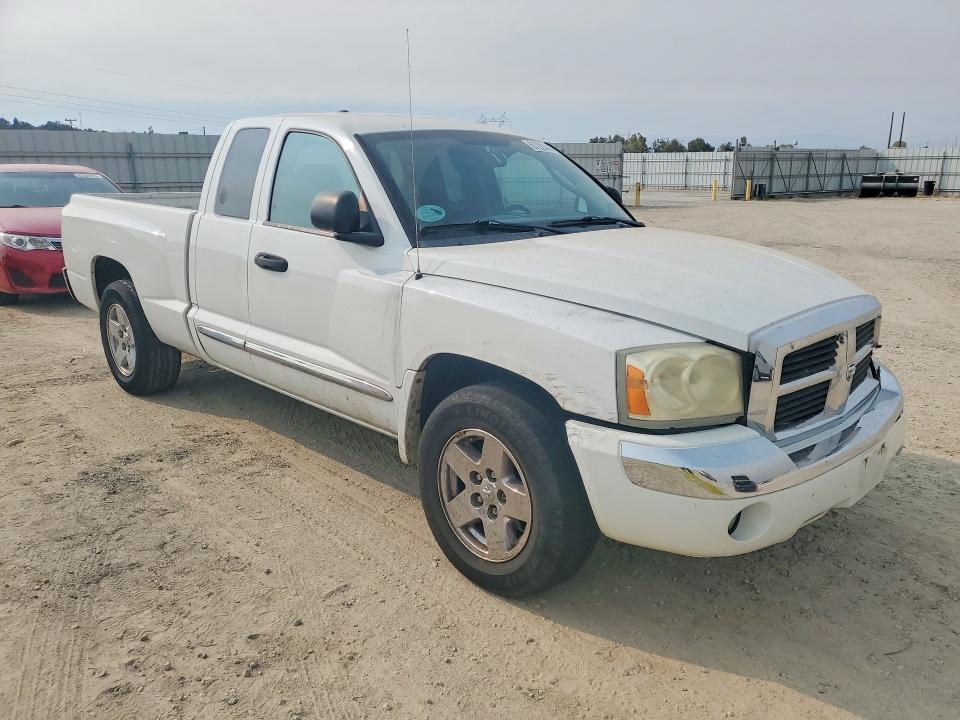 67223486 :رقم المزاد ، 1D7HE52N25S256412 vin ، 2005 Dodge Dakota مزاد بيع