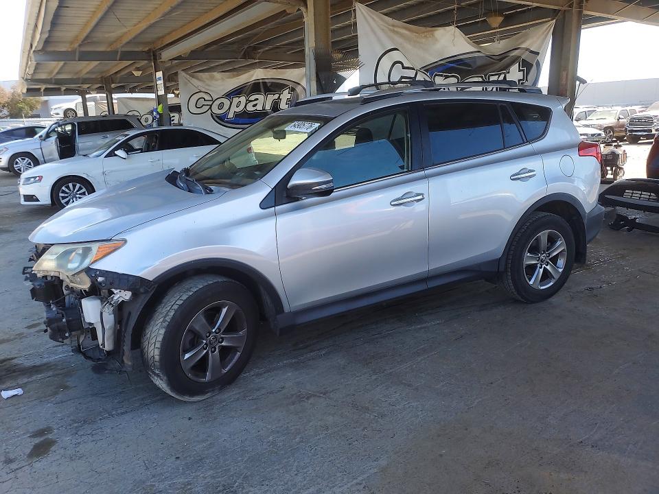 Aukcja sprzedaży 2015 Toyota Rav4, vin: JTMRFREV8FD128812, numer aukcji: 64905776