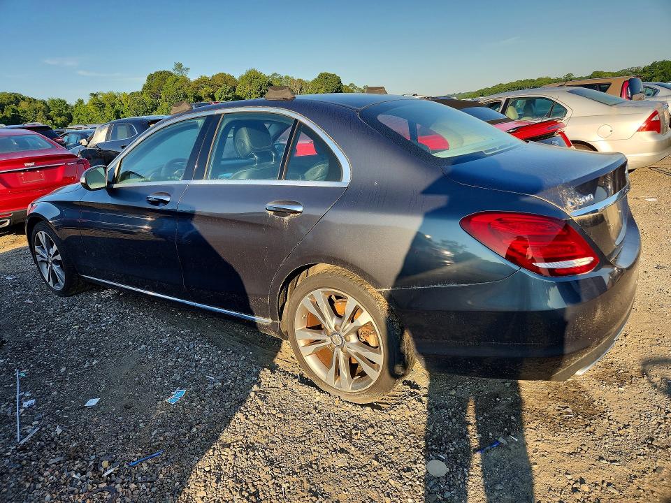 64930176 :رقم المزاد ، 55SWF4KB1FU050106 vin ، 2015 Mercedes-benz C مزاد بيع