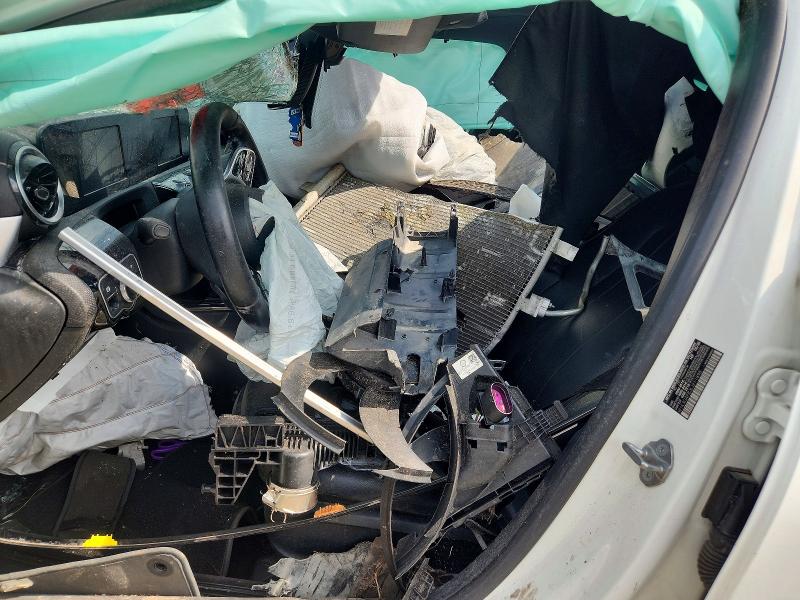 64312926 :رقم المزاد ، W1K3G4FB3LJ211898 vin ، 2020 Mercedes-benz A مزاد بيع