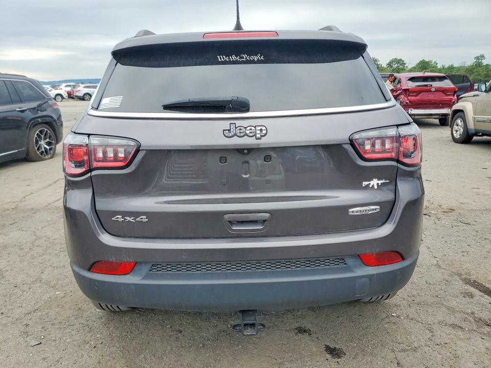 67094566 :رقم المزاد ، 3C4NJDBB7NT102043 vin ، 2022 Jeep Compass مزاد بيع