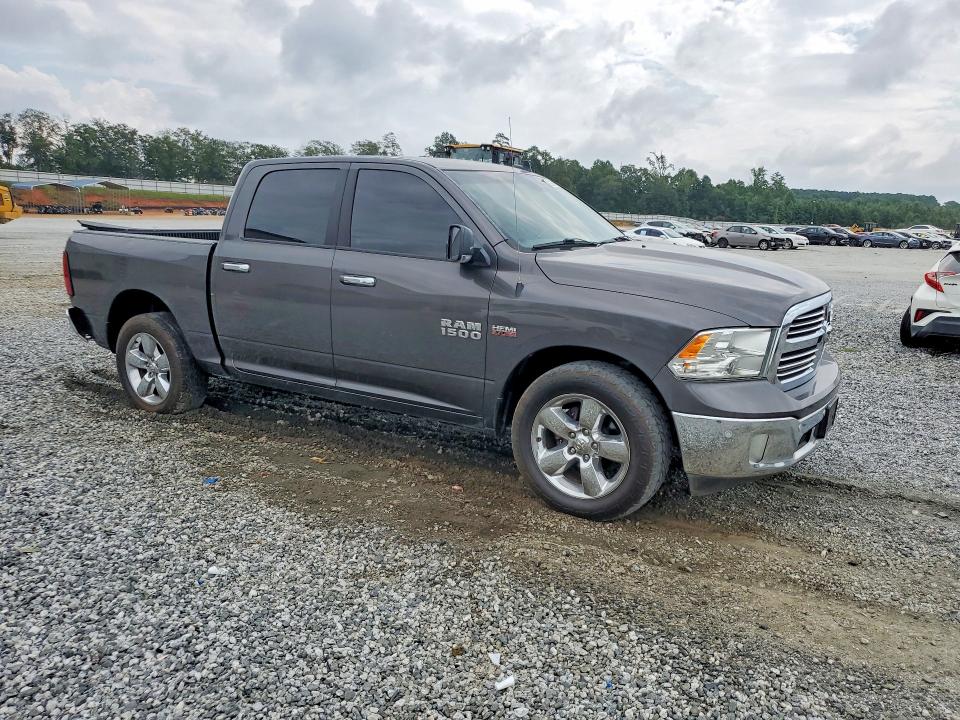 63839746 :رقم المزاد ، 3C6RR6LT5HG521400 vin ، 2017 Ram 1500 مزاد بيع