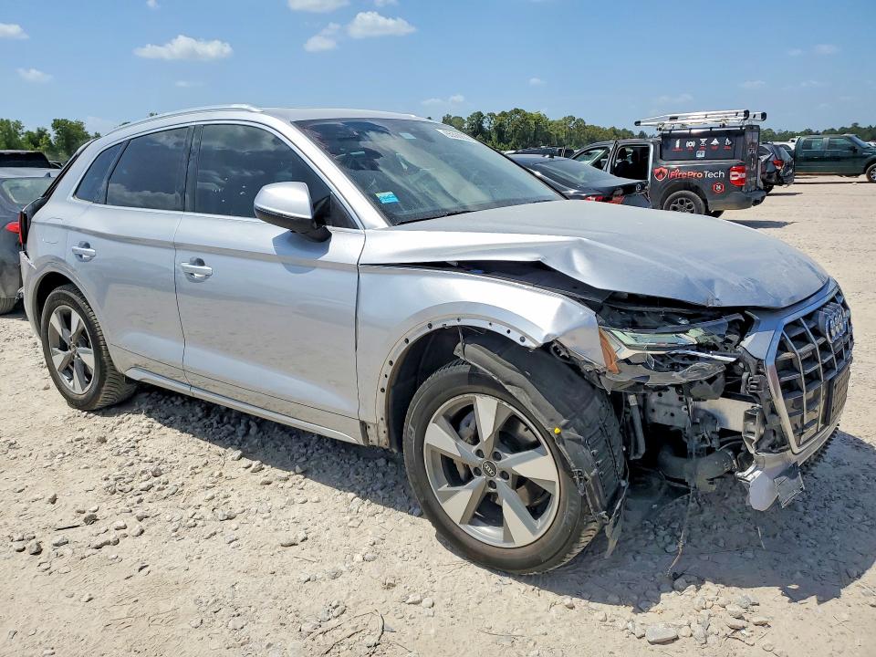 65360856 :رقم المزاد ، WA1BBAFY4N2130083 vin ، 2022 Audi Q5 مزاد بيع
