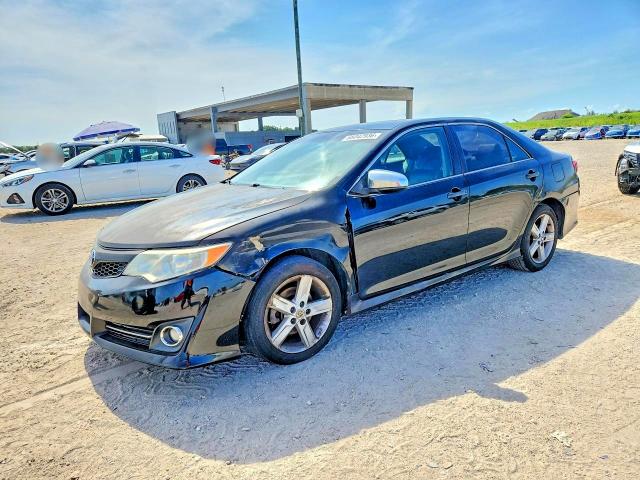 65042936 :رقم المزاد ، 4T1BF1FK1DU277448 vin ، 2013 Toyota Camry مزاد بيع